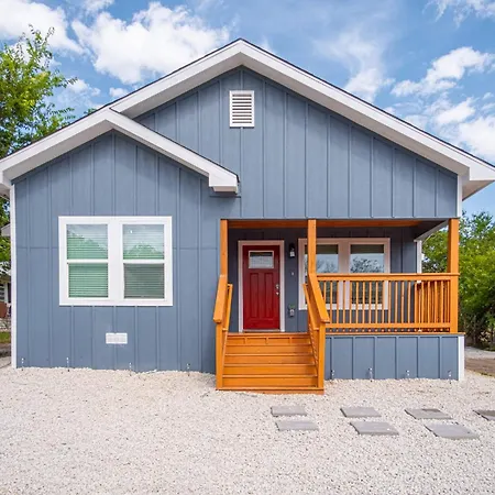Comfortable 4Br2.5Ba Family Home Near Riverwalk